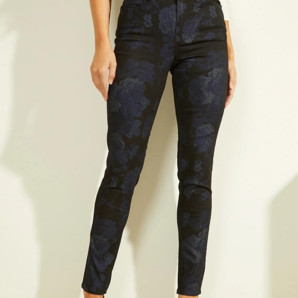 Ladies Floral Guess Jeans size 30